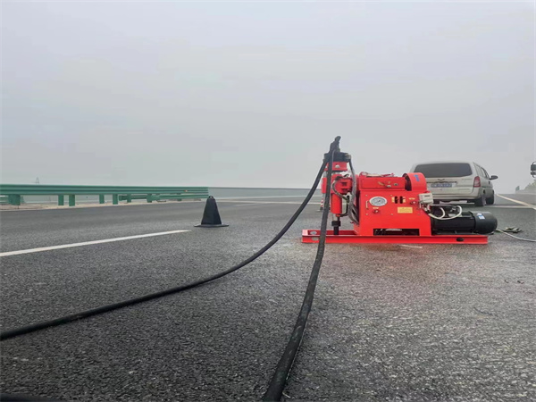 乐平马路路基路面开裂下沉注浆加固灌浆